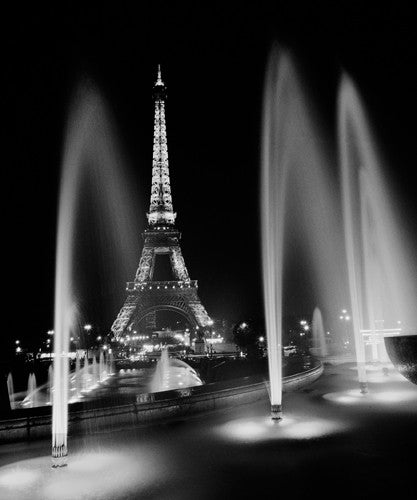 Eiffel Tower Fountains Wall Art Print