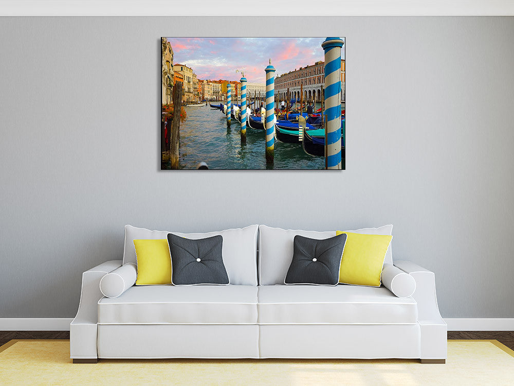 Italy Venice Canal Wall Print on the wall