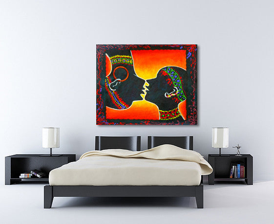 The Kiss Two on the wall