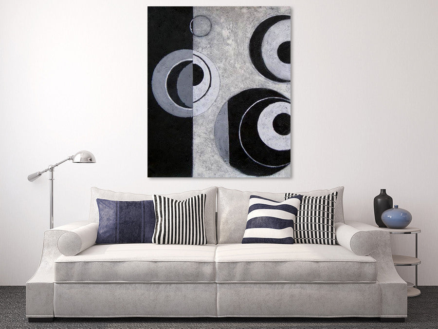 Concentric Circles on the wall