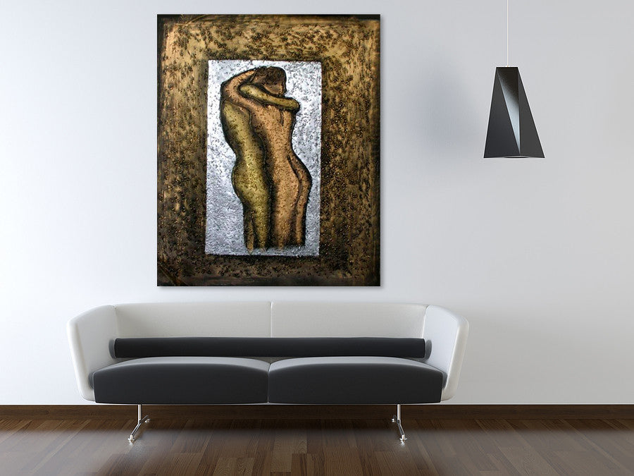 Embrace on the wall