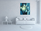 Linger on the wall