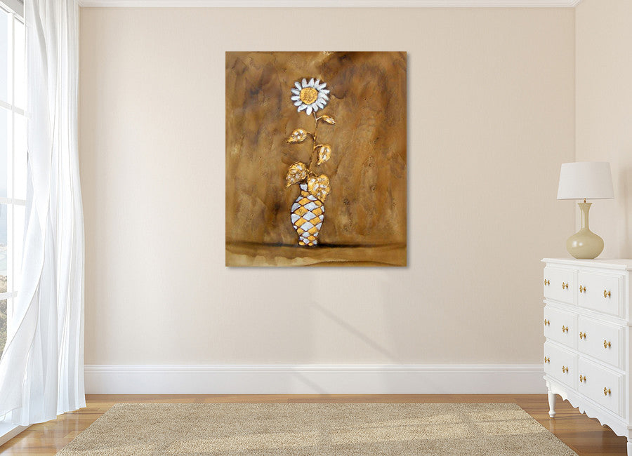 Daisy on the wall